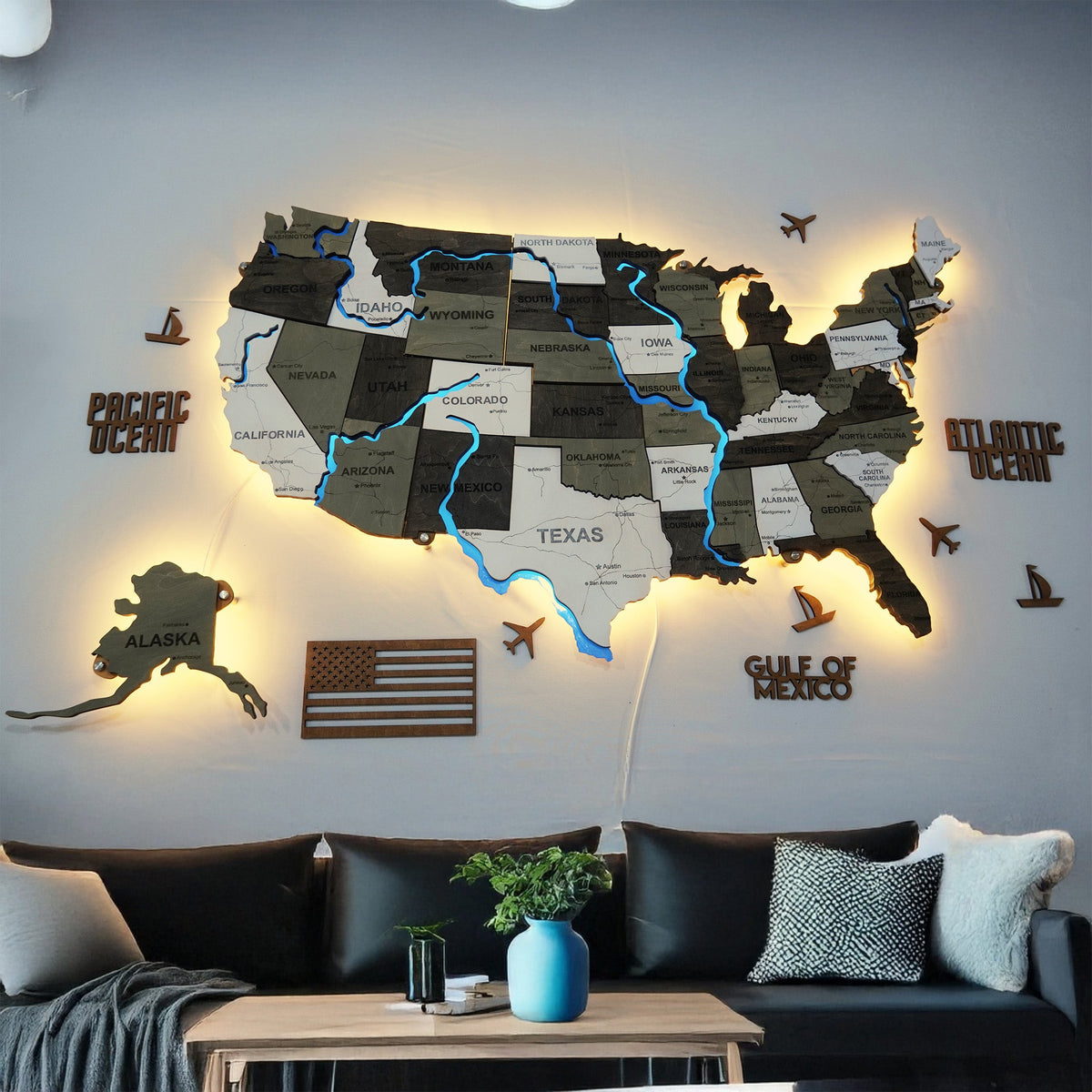 Wooden USA Map With LED – With Rivers, color Black&White — buy | FACTURA