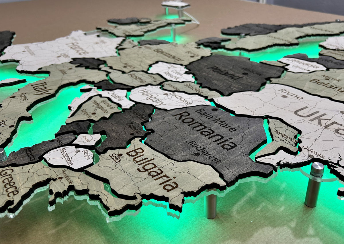 Europe LED RGB map on acrylic glass with backlighting between countries color Verde — buy | FACTURA