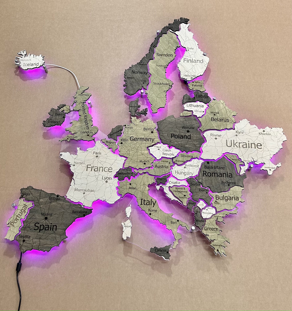 Europe LED RGB map on acrylic glass with backlighting between countries color Verde — buy | FACTURA