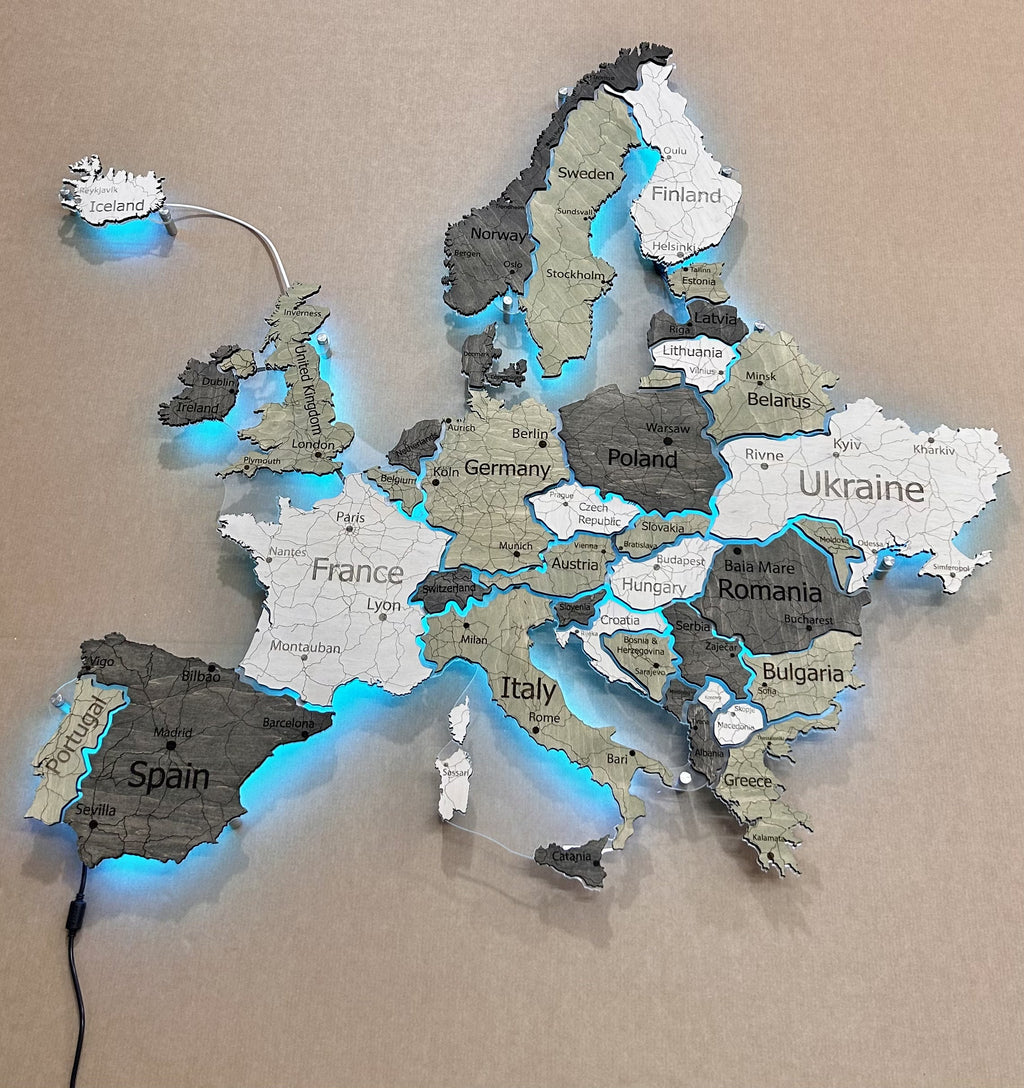 Europe LED RGB map on acrylic glass with backlighting between countries color Verde — buy | FACTURA