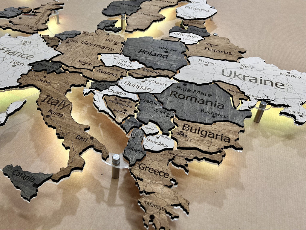 Europe LED map on acrylic glass with backlighting between countries color Wander — buy | FACTURA