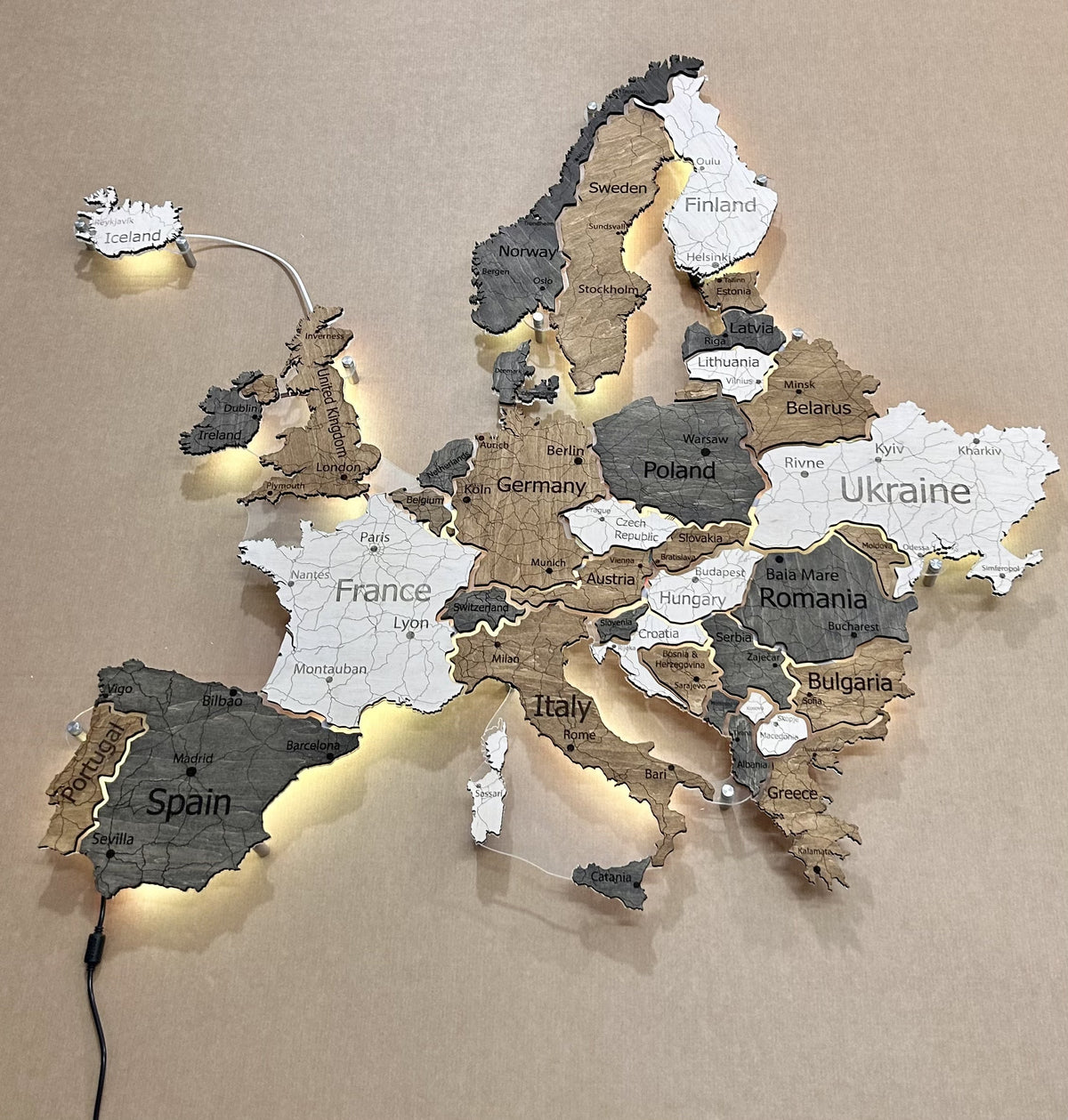 Europe LED map on acrylic glass with backlighting between countries color Wander — buy | FACTURA