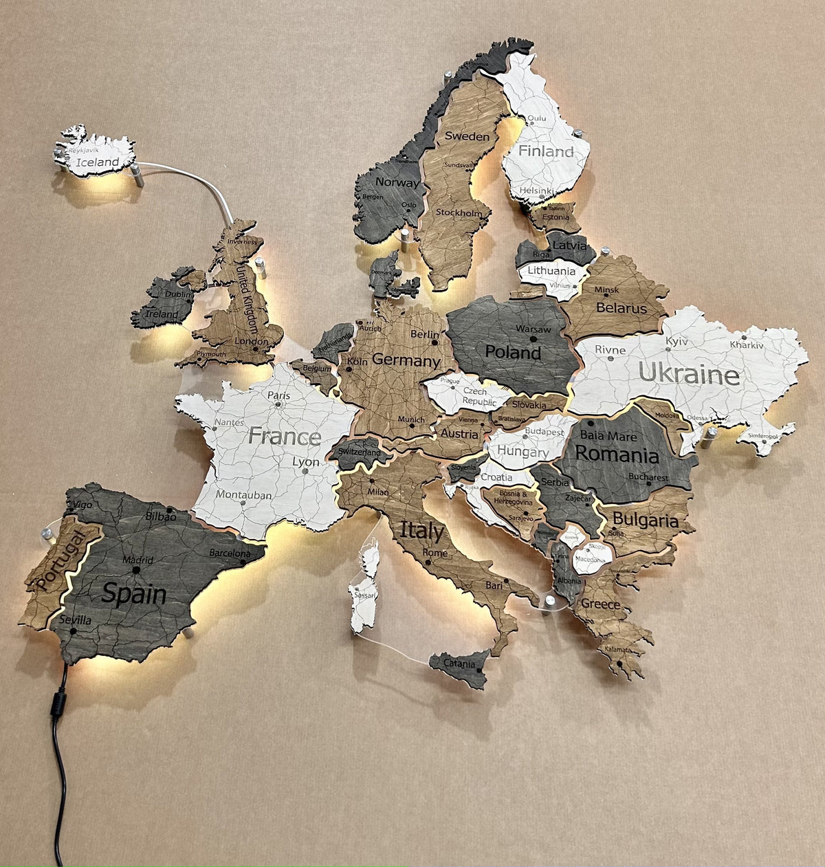 Europe LED RGB map on acrylic glass with backlighting between countries color Wander — buy | FACTURA