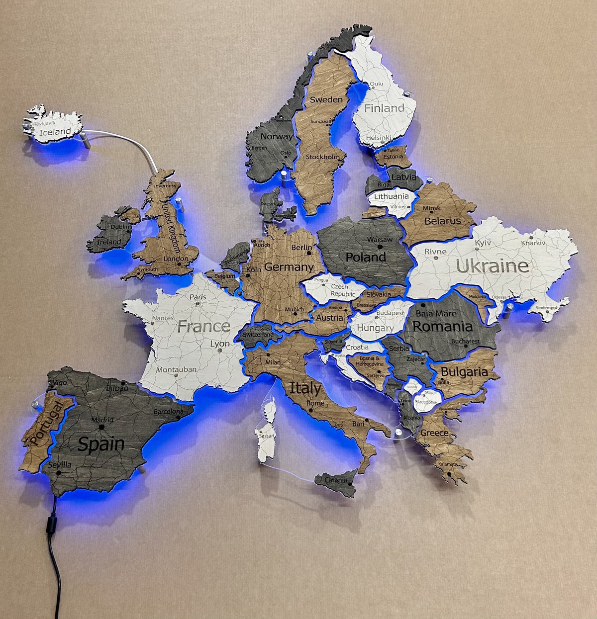 Europe LED RGB map on acrylic glass with backlighting between countries color Wander — buy | FACTURA