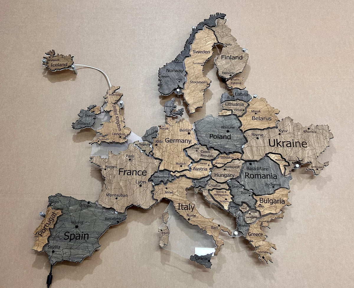 Europe LED map on acrylic glass with backlighting between countries color Dark Tree — buy | FACTURA