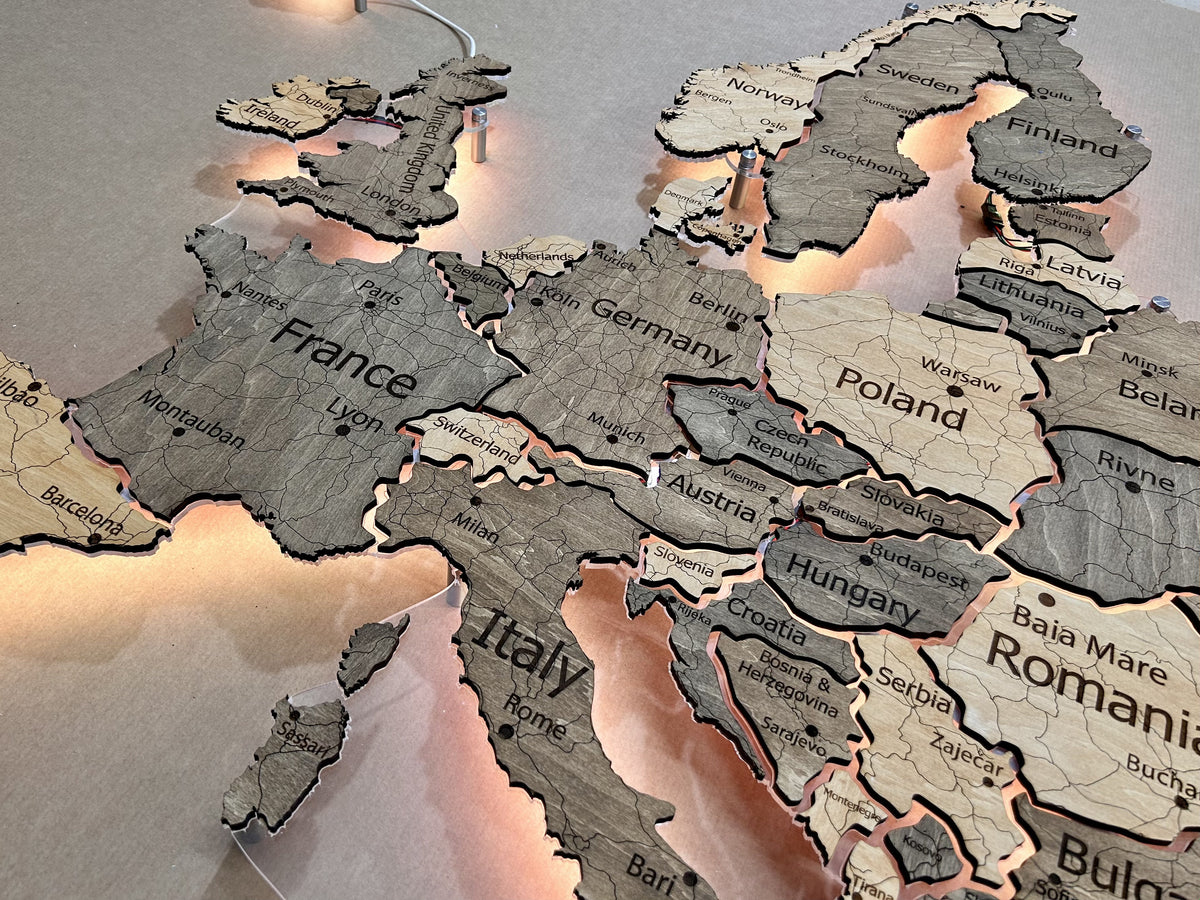 Europe LED map on acrylic glass with backlighting between countries color Nobel — buy | FACTURA