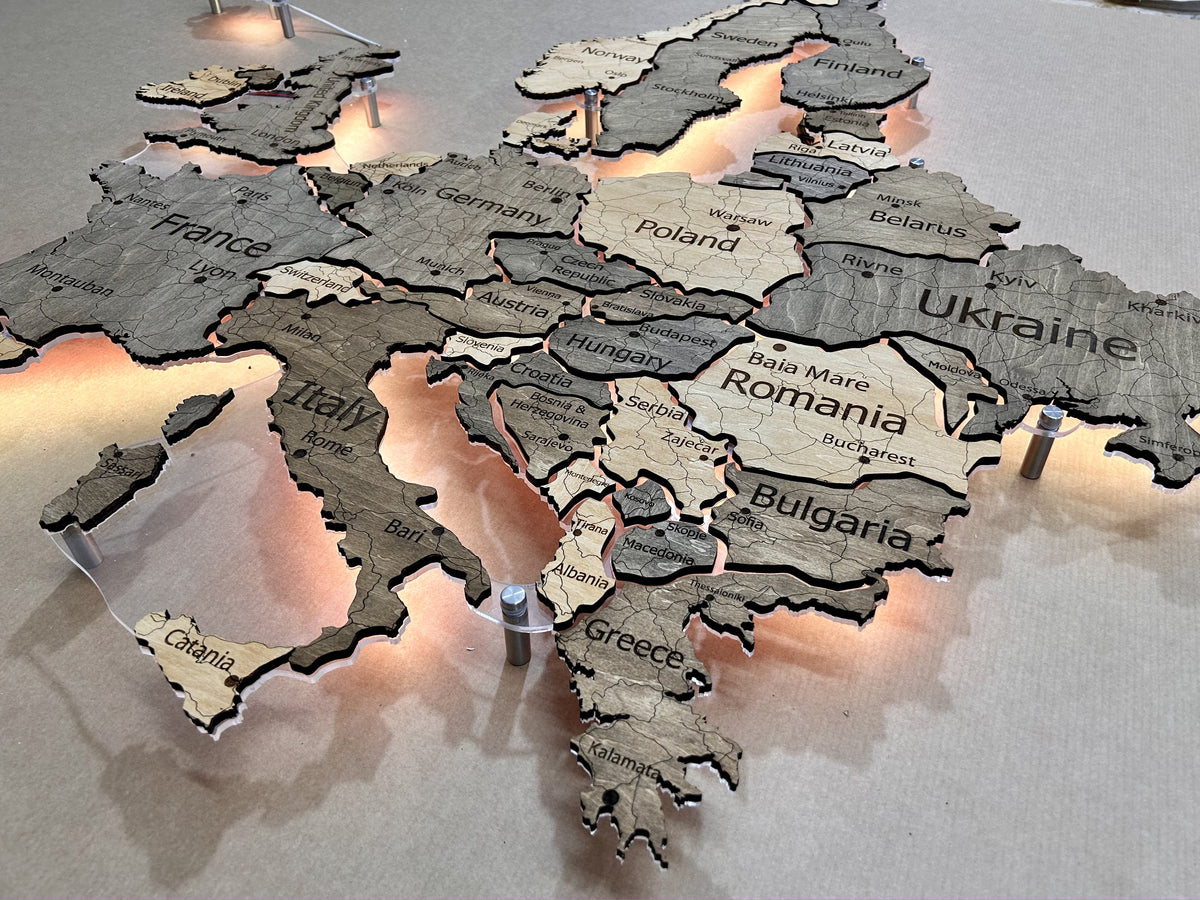 Europe LED map on acrylic glass with backlighting between countries color Nobel — buy | FACTURA
