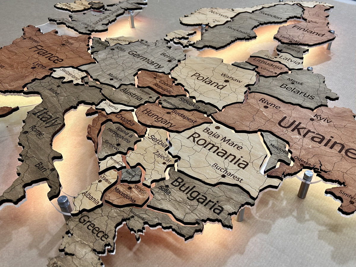 Europe LED map on acrylic glass with backlighting between countries color Warm — buy | FACTURA