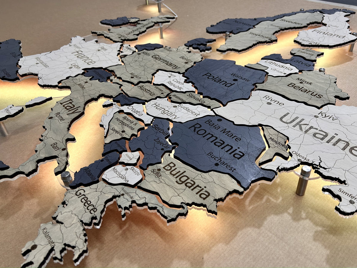 Europe LED map on acrylic glass with backlighting between countries color Deep — buy | FACTURA