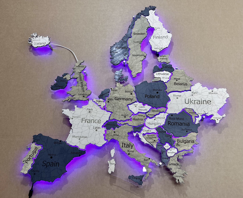 Europe LED RGB map on acrylic glass with backlighting between countries color Deep — buy | FACTURA