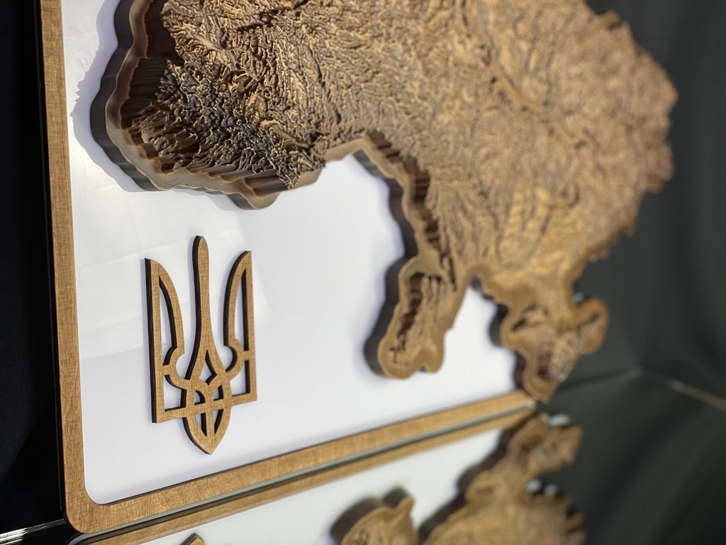 Wooden topographic map of Ukraine 3D, travel map — buy | FACTURA