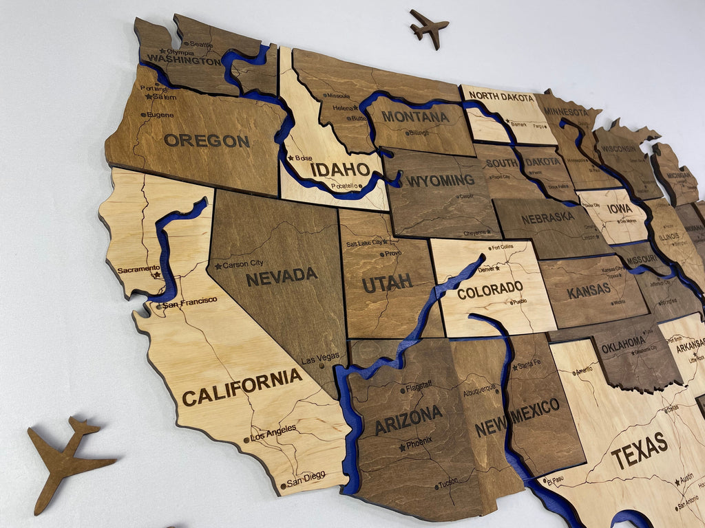 Wooden USA Map – With Rivers, color Wonder — buy | FACTURA