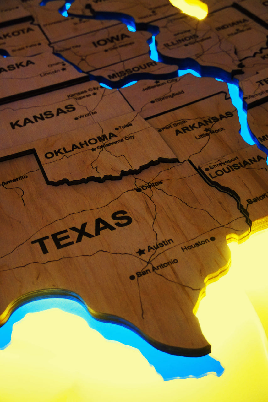 Wooden USA Map With LED – With Rivers, color Natural — buy | FACTURA