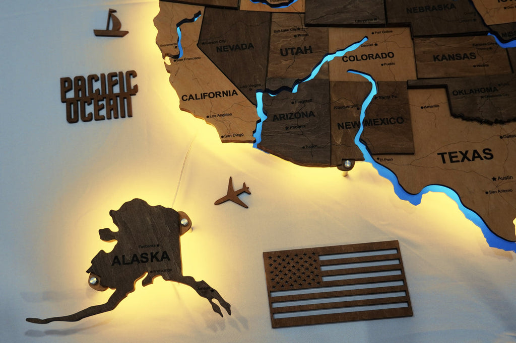Wooden USA Map With LED – With Rivers, color Elis — buy | FACTURA