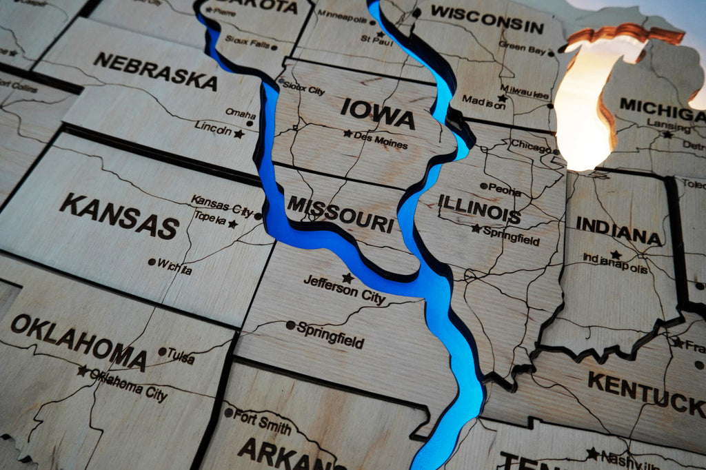 Wooden USA Map With LED – With Rivers, color Natural — buy | FACTURA